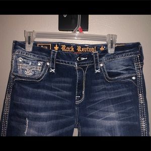 - 💎 Rock revival boot cut jeans 💎